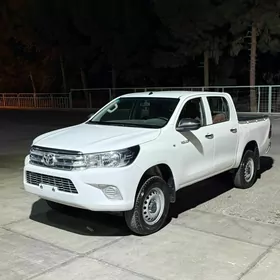 Toyota Hilux 2021