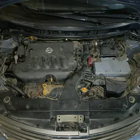 Nissan Versa 2011