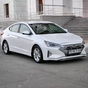 Hyundai Elantra 2020