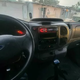 Ford Figo 2004