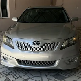 Toyota Camry 2010