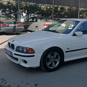 BMW E39 1998