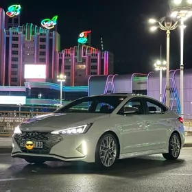 Hyundai Elantra 2020