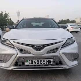 Toyota Camry 2022