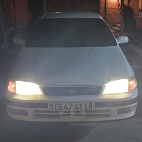 Toyota Corona 1995