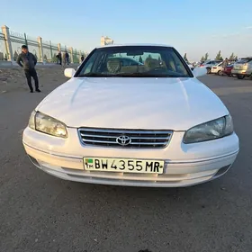 Toyota Camry 1999