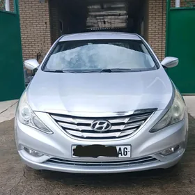 Hyundai Sonata 2011