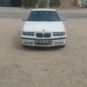 BMW 320 1992