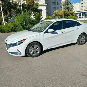 Hyundai Elantra 2021