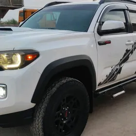 Toyota Tacoma 2016