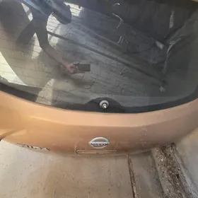 Bagaz Nissan Tida