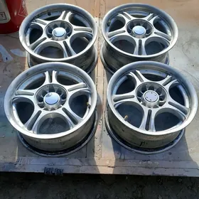 Toyota Mercedes BMW disga R15