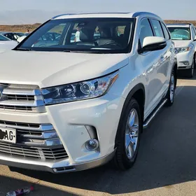 Toyota Highlander 2018