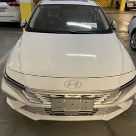 Hyundai Elantra 2024