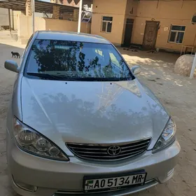 Toyota Camry 2004