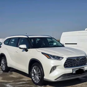 Toyota Highlander 2020