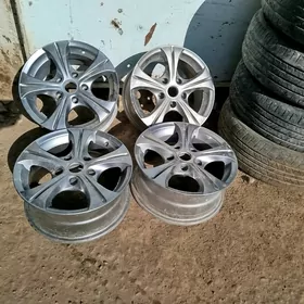 BMW DISKA 15 LIK