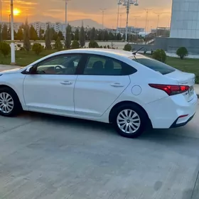 Hyundai Accent 2022