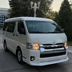 Toyota Hiace 2006