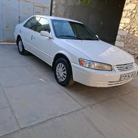 Toyota Camry 1999