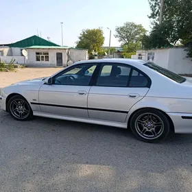 BMW E39 2002