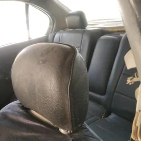 Nissan Primera 1999