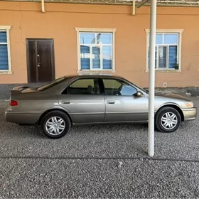 Toyota Camry 2000