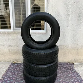 BRIDGESTONE POKRISKA 265 60 18