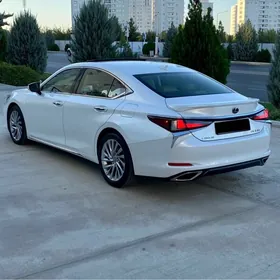 Lexus ES 350 2019