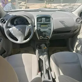 Nissan Sunny 2020