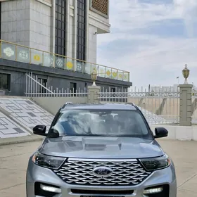 Ford Explorer 2021