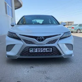 Toyota Camry 2020