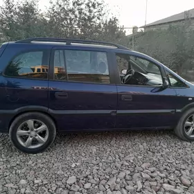 Opel Zafira 2000