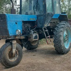 MTZ 80 2002