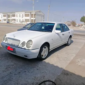 Mercedes-Benz E320 1996