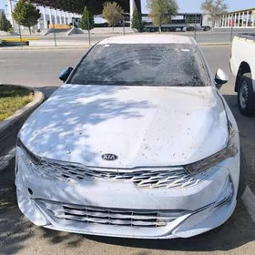 Kia K5 2021