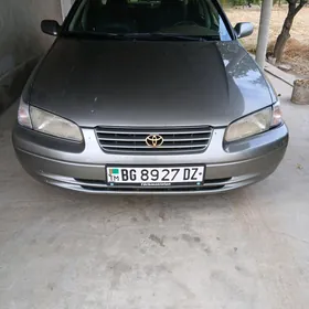 Toyota Camry 1999