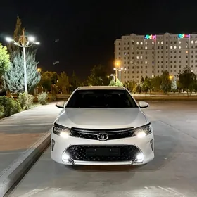 Toyota Camry 2017