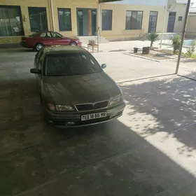 Infiniti I30 1999