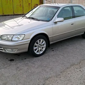 Toyota Camry 2000