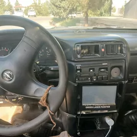 Opel Vectra 1992
