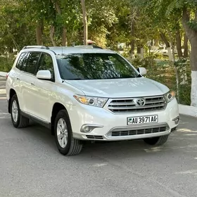 Toyota Highlander 2011