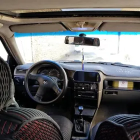 Opel Vectra 1990