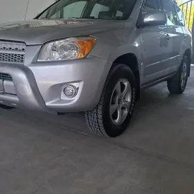Toyota RAV4 2010