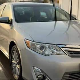 Toyota Camry 2014
