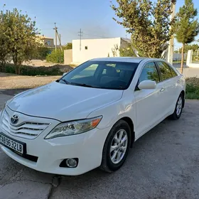 Toyota Camry 2010