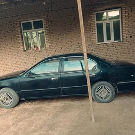Infiniti I30 1997