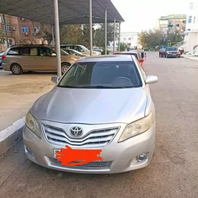 Toyota Camry 2010