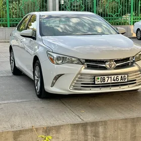 Toyota Camry 2016