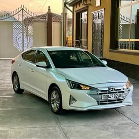 Hyundai Elantra 2020